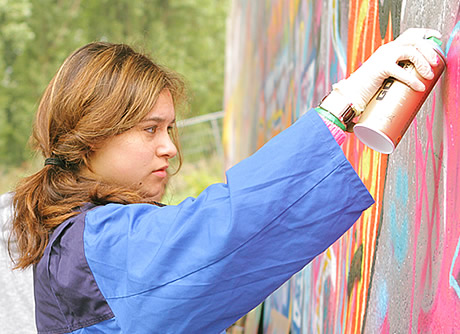 http://www.kloonfabriek.nl/uploads/ckvfabriek/images/projecten/graffiti-plus_thumb.jpg