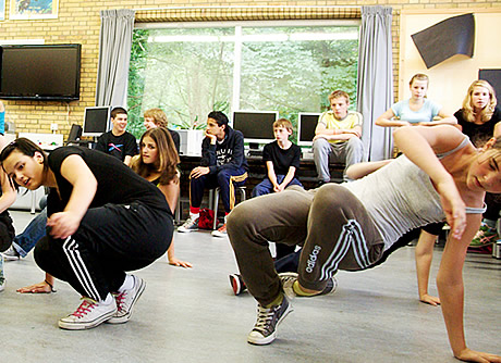 http://www.kloonfabriek.nl/uploads/ckvfabriek/images/workshops/breakdance-workshop_thumb.jpg